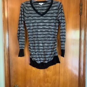 Liz Lange Maternity sweater